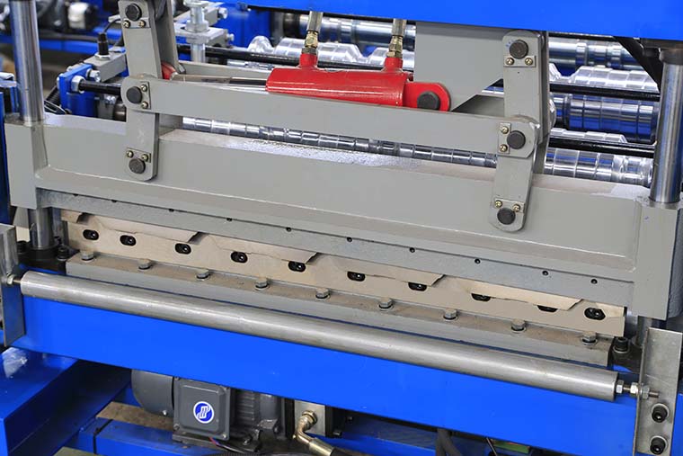 Roof Panel Roll Forming Machine Roof Panel Roll Forming Machine