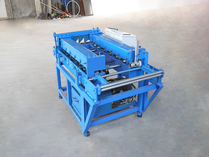 Standing seam wall forming machine Standing seam wall forming machine