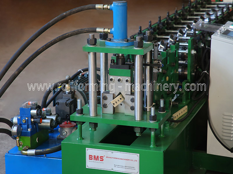 Boltless Rivet Shelving Roll Forming Machine Boltless Rivet Shelving Roll Forming Machine